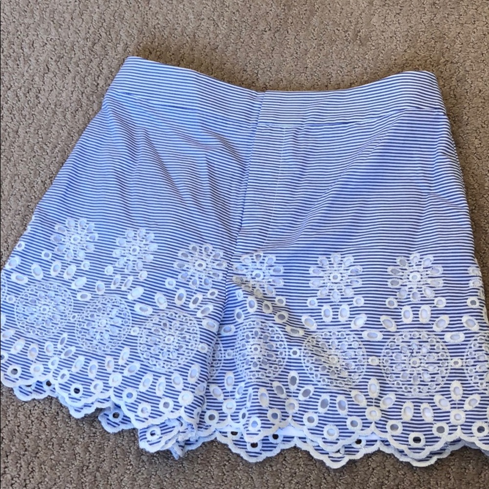 Club Monaco Vannah Scalloped Eyelet Shorts